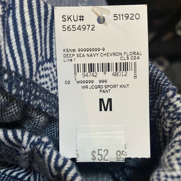 Lands End Sport Knit Straight Leg Pants Deep Sea Navy Floral - Picture 3 of 7